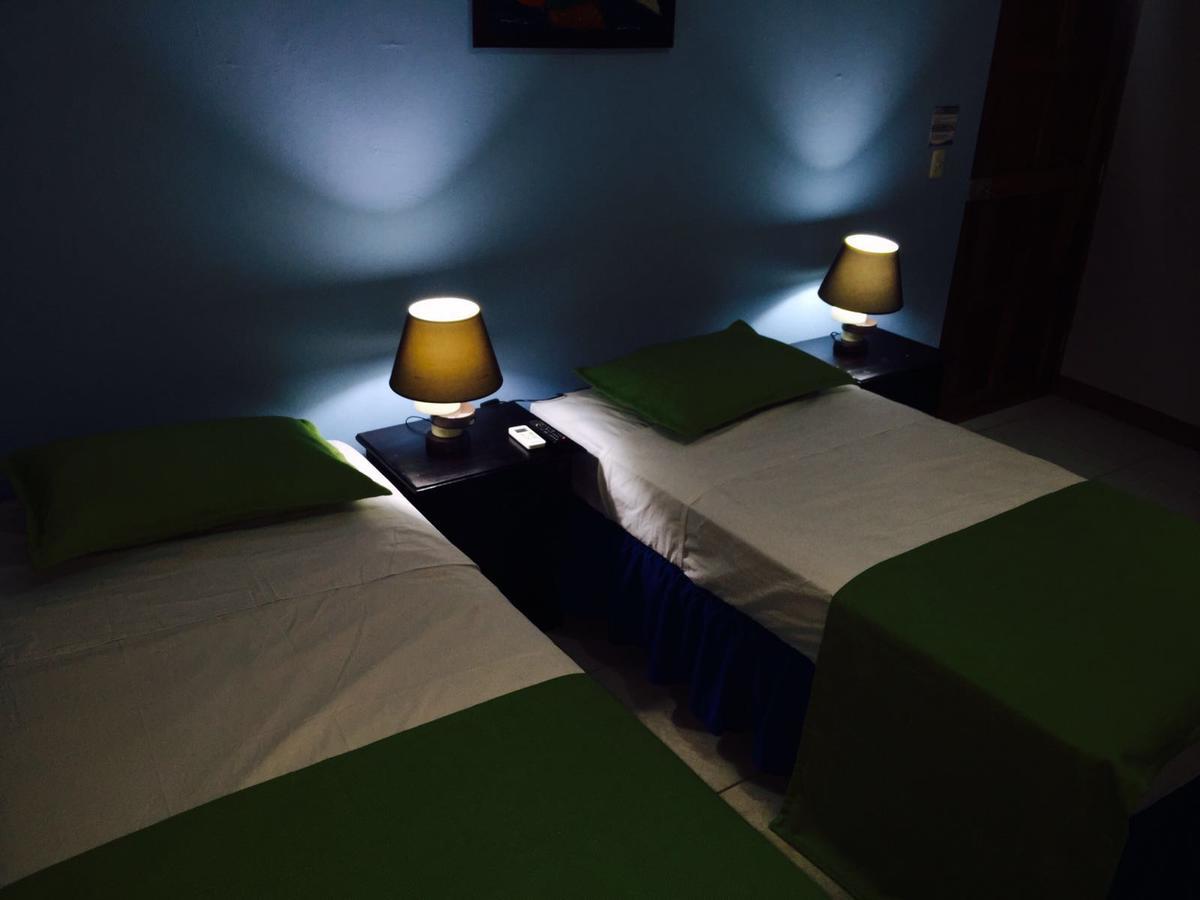 Hotel Casa De Angeles Managua Buitenkant foto