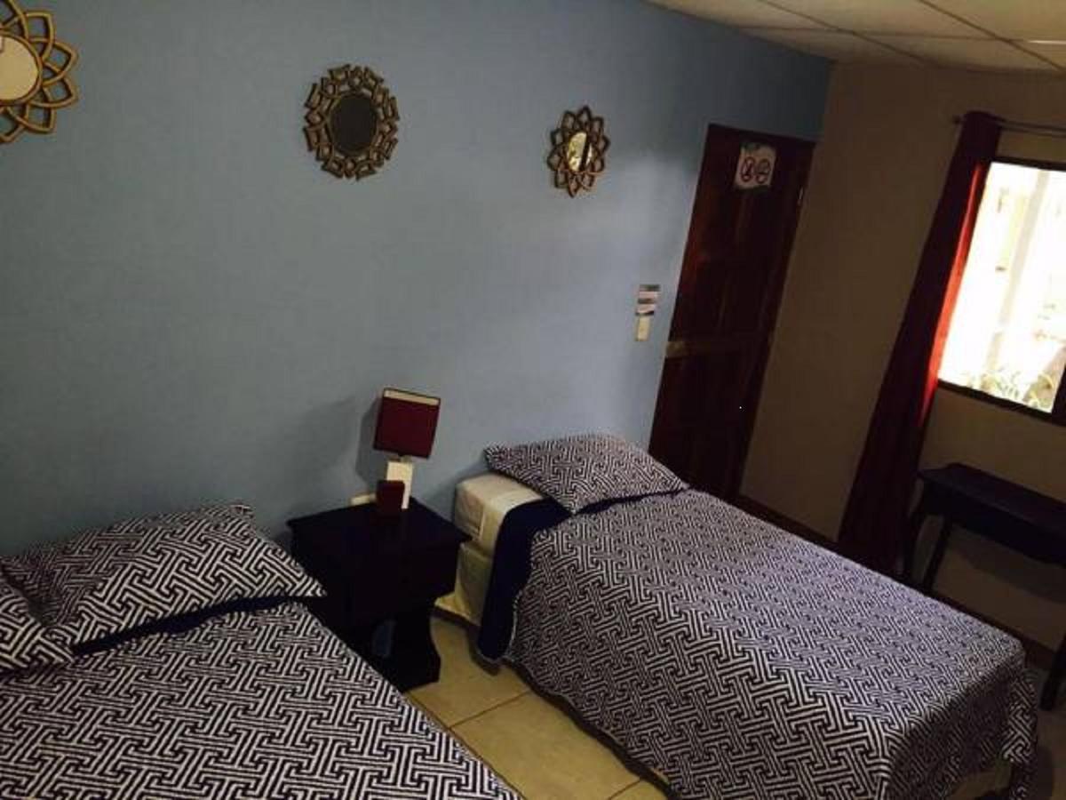 Hotel Casa De Angeles Managua Buitenkant foto